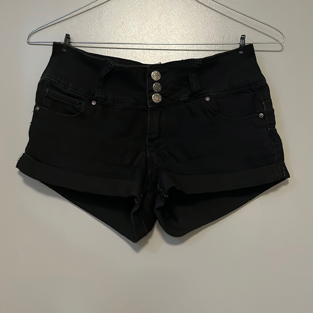 Blue Savvy size 5 black high waisted shorts